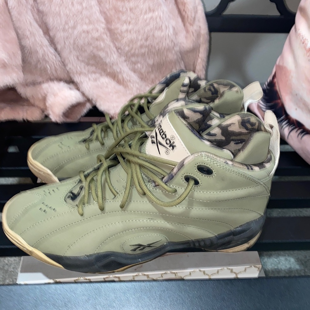 Reebok Jumper Sneakers EXCELLENT CONDITION!